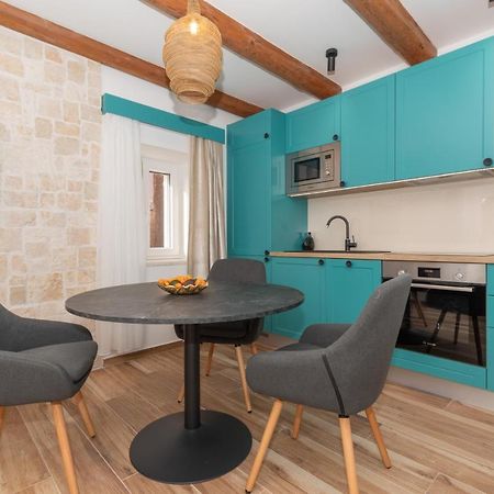 Ivka Makarska - Modern And Luxurious Oldtown Apartament Dış mekan fotoğraf