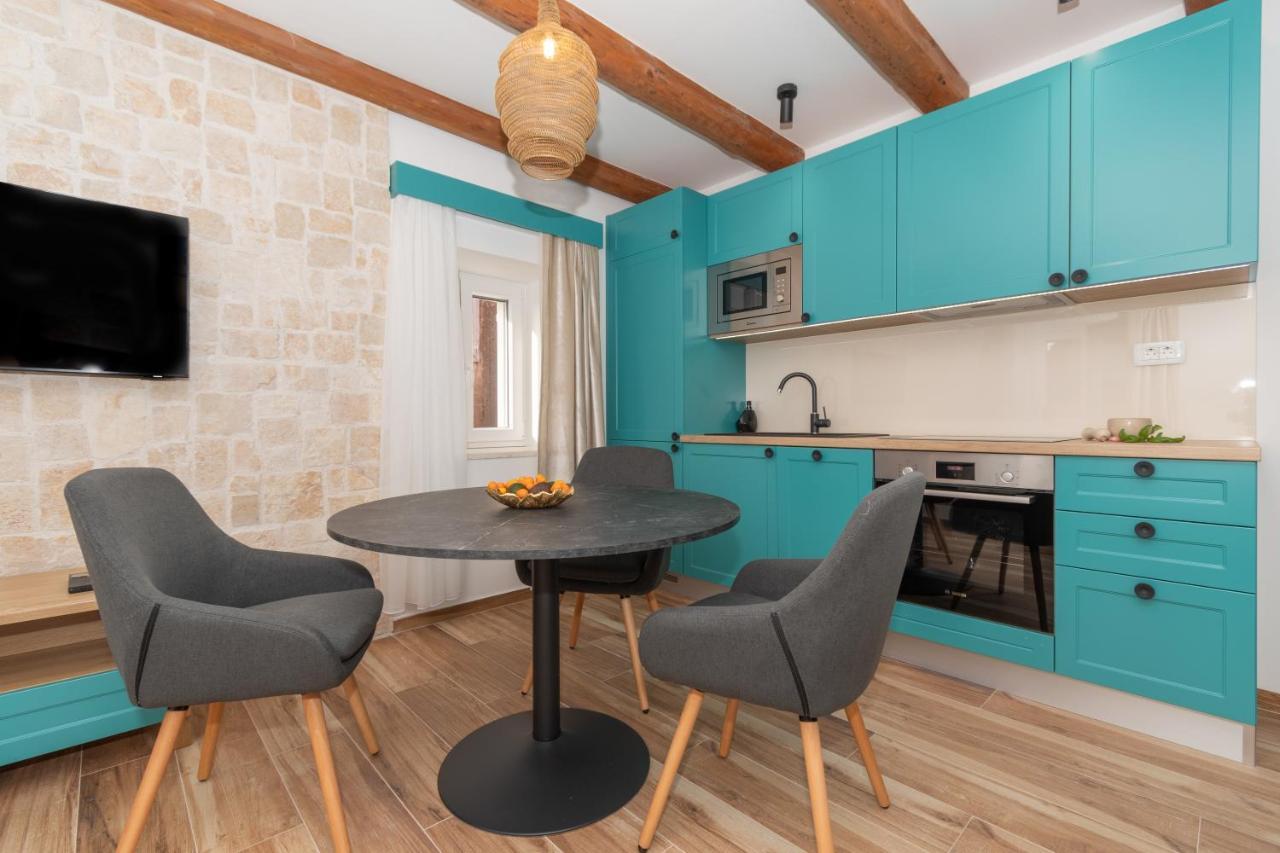 Ivka Makarska - Modern And Luxurious Oldtown Apartament Dış mekan fotoğraf