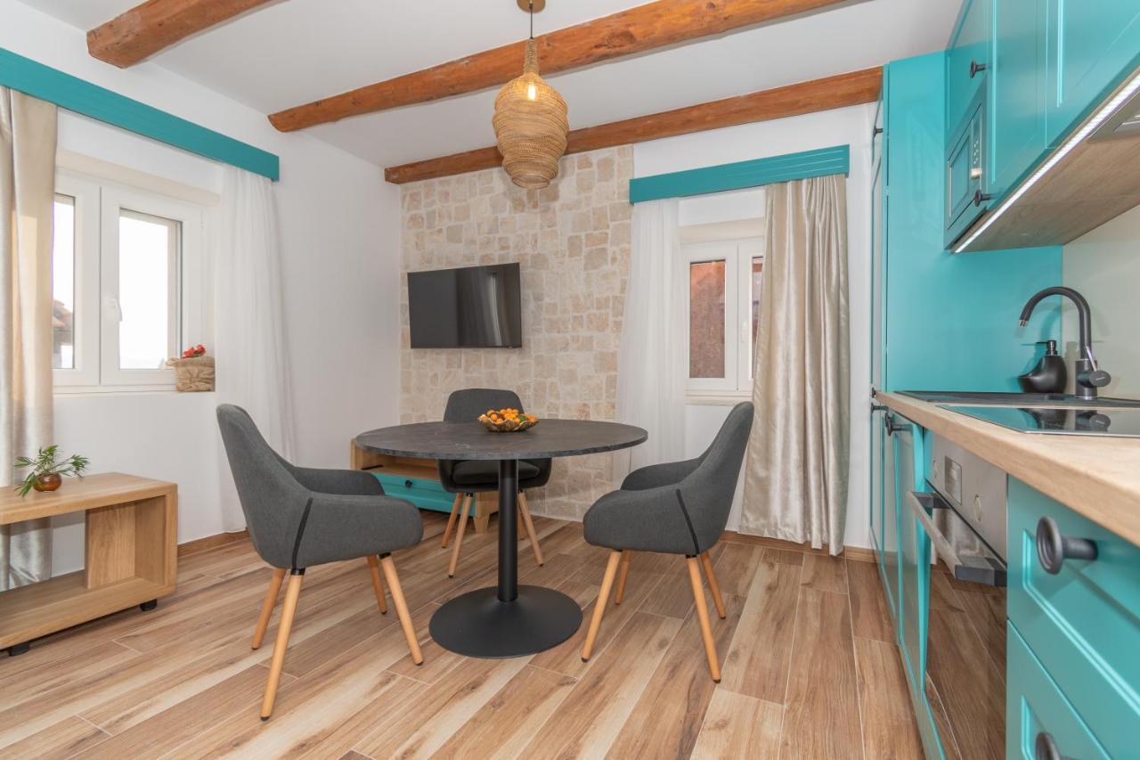 Ivka Makarska - Modern And Luxurious Oldtown Apartament Dış mekan fotoğraf