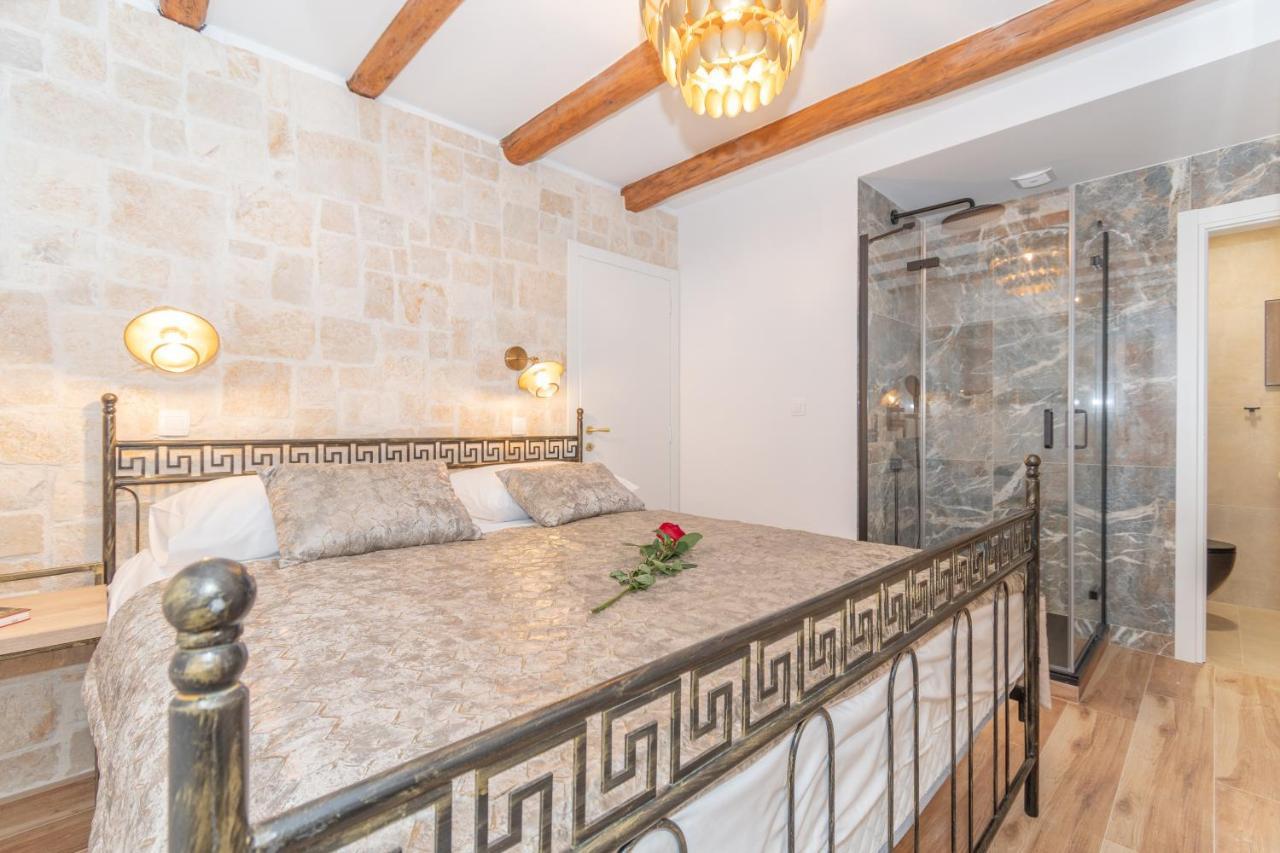 Ivka Makarska - Modern And Luxurious Oldtown Apartament Dış mekan fotoğraf