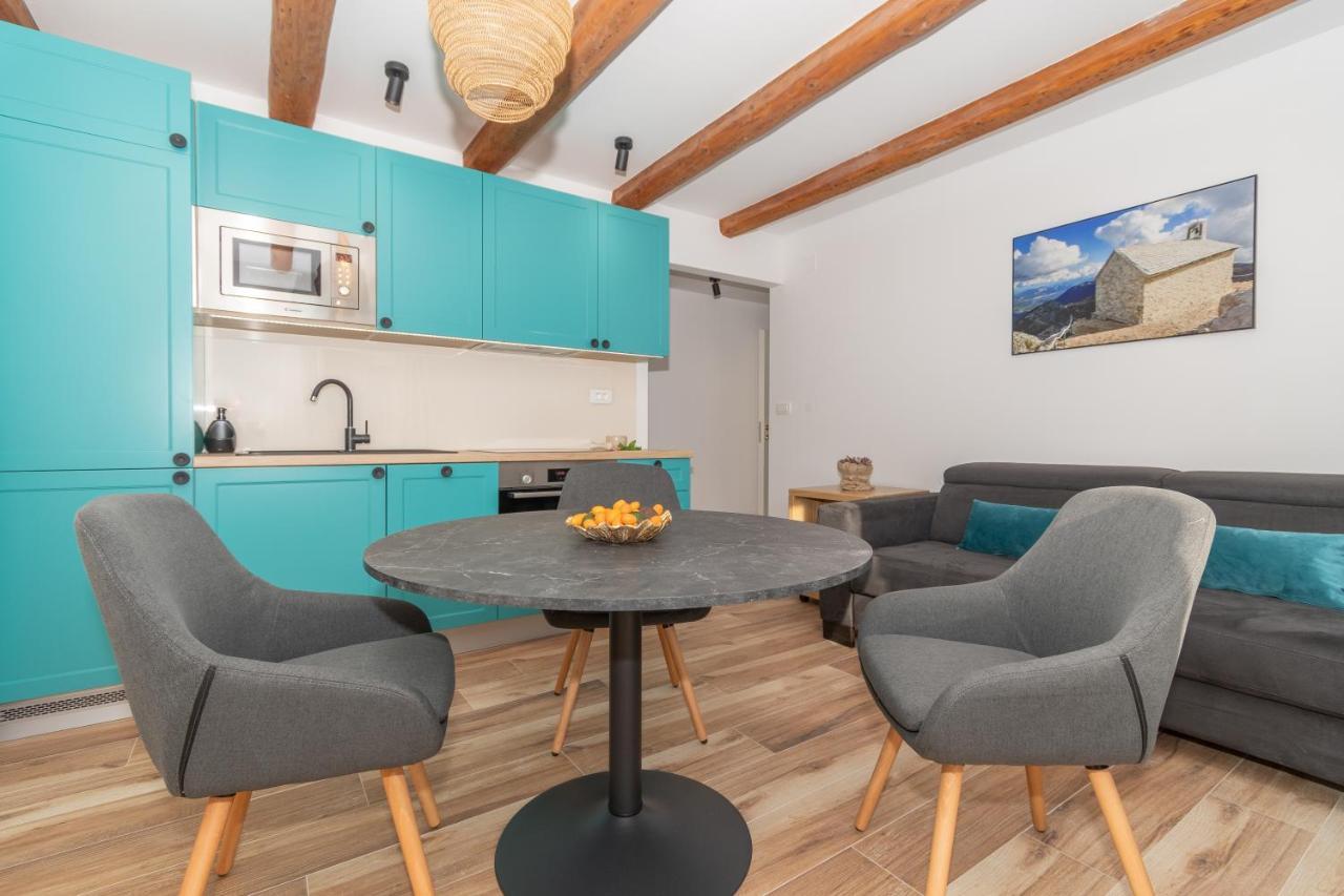 Ivka Makarska - Modern And Luxurious Oldtown Apartament Dış mekan fotoğraf